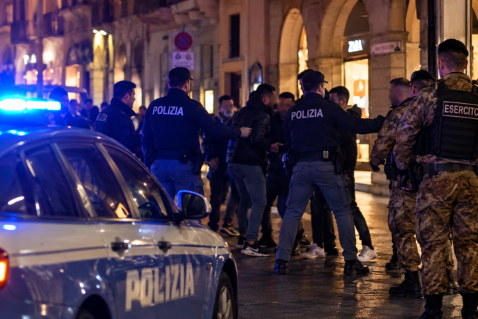 Rissa a Treviso via Roma, sei denunciati - Notizie Rissa a Treviso via Roma, sei denunciati - Notizie Plus