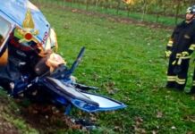 Incidente mortale a Concordia Sagittaria, auto contro un platano: muore una 27enne Incidente mortale a Concordia Sagittaria