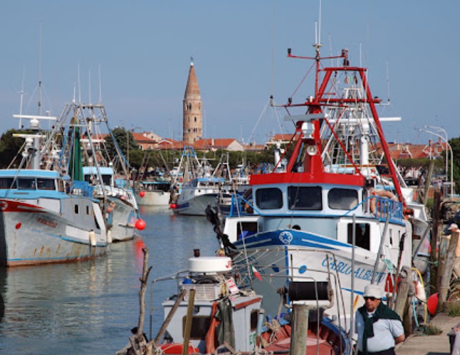Caorle, caro gasolio, pescherecci, Marinerie