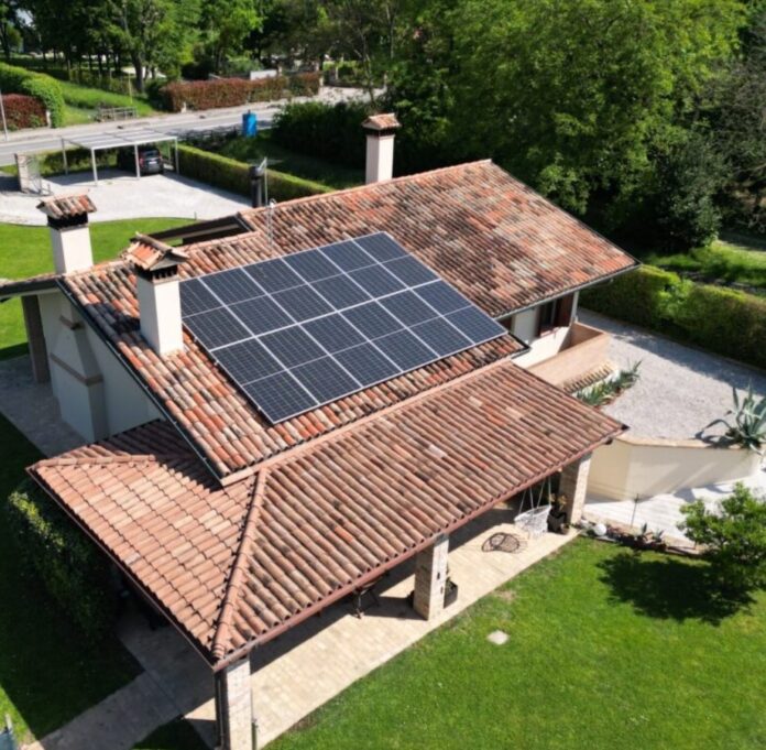 Bando fotovoltaico Contributi fotovoltaico Sistemi di accumulo Energie rinnovabili Bando fotovoltaico Contributi fotovoltaico Sistemi di accumulo Energie rinnovabili