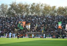 Venezia-Napoli 1-0, Nicola debutta con una vittoria: Adams segna, Stankovic para tutto e ferma De Bruyne Venezia-Napoli 1-0, la curva dei supporters arancioneroverdi - foto Marco Sabadin@Vision