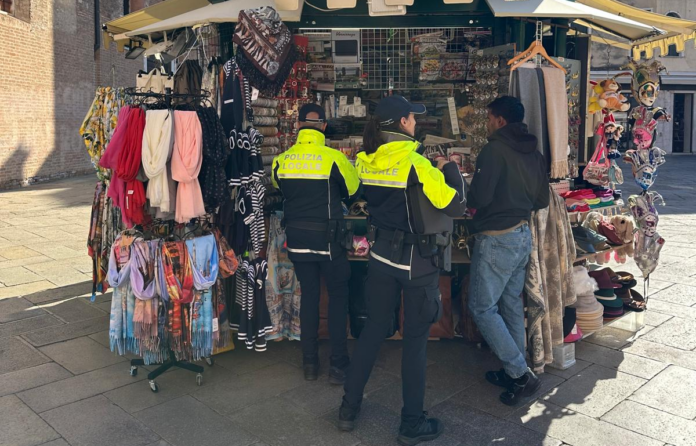 Controlli Polizia Locale Venezia: multe e sequestri Controlli Polizia Locale Venezia: multe e sequestri