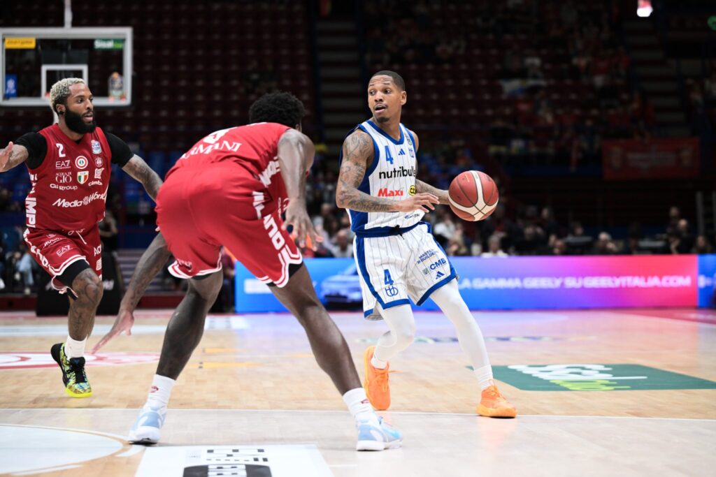 Treviso Basket, primo ko a Milano 106-77 - Notizie Plus Meta description: Treviso Basket sconfitta a Milano 106-77: dopo il primo quarto avanti, la Nutribullet crolla nel secondo periodo. Nicola: troppa fisicità - Notizie Plus